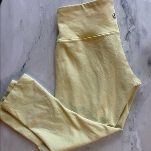 Lululemon Wunder Under Mid Rise Crop in Pale Yellow